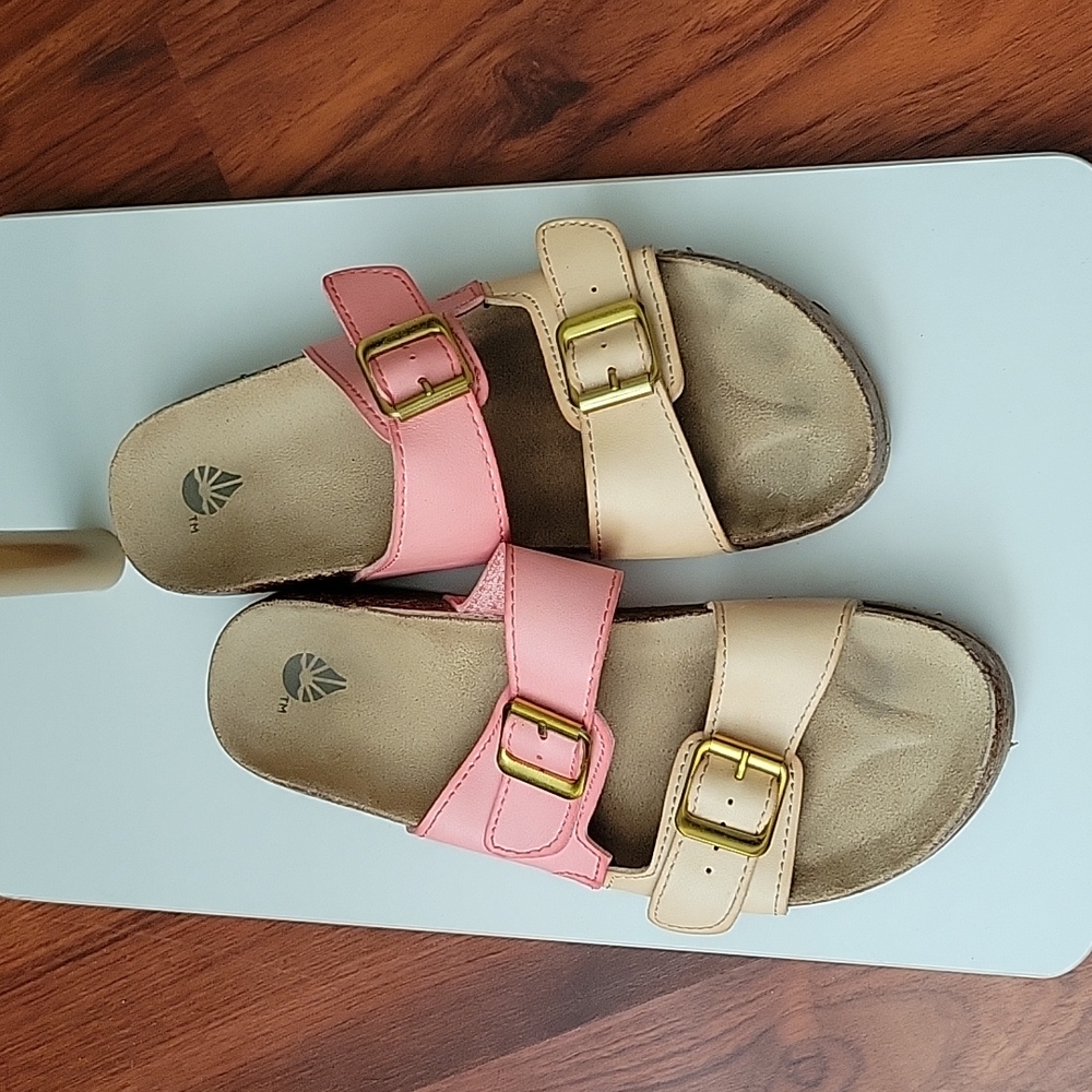 Sandal Size 7